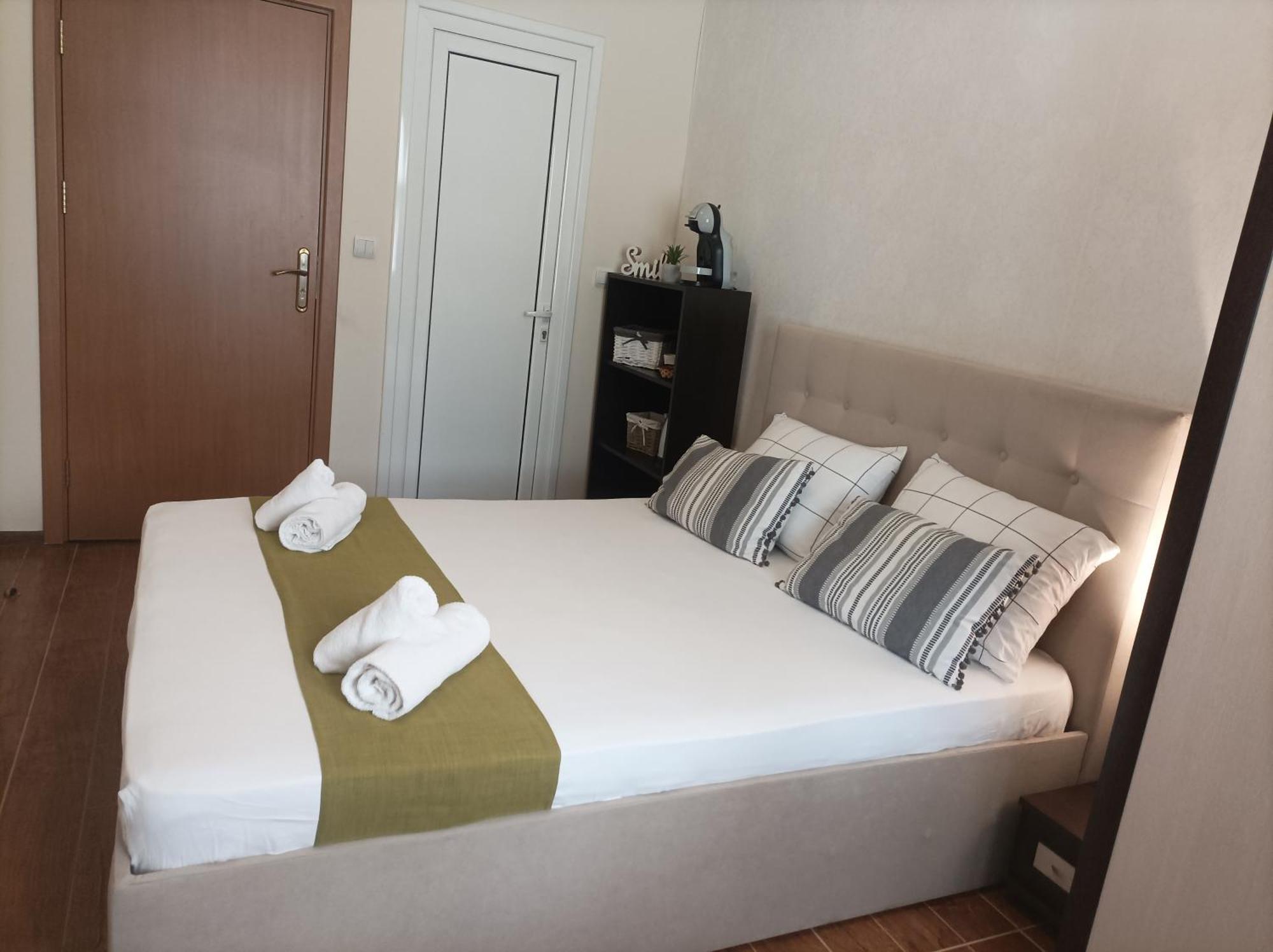 Cosy Apartments And Spectacular Rooms Fotiadis Veliko Tărnovo Exteriör bild