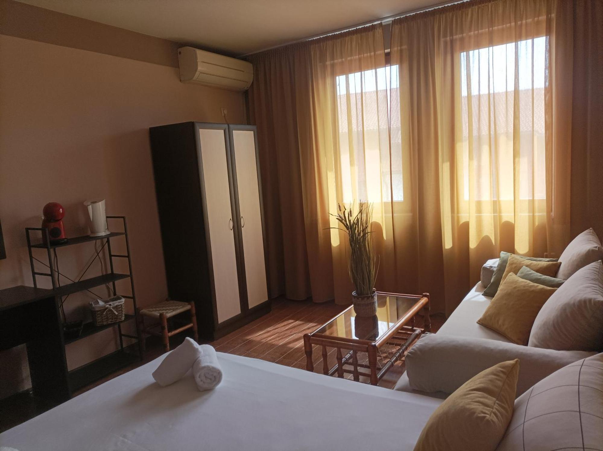 Cosy Apartments And Spectacular Rooms Fotiadis Veliko Tărnovo Exteriör bild