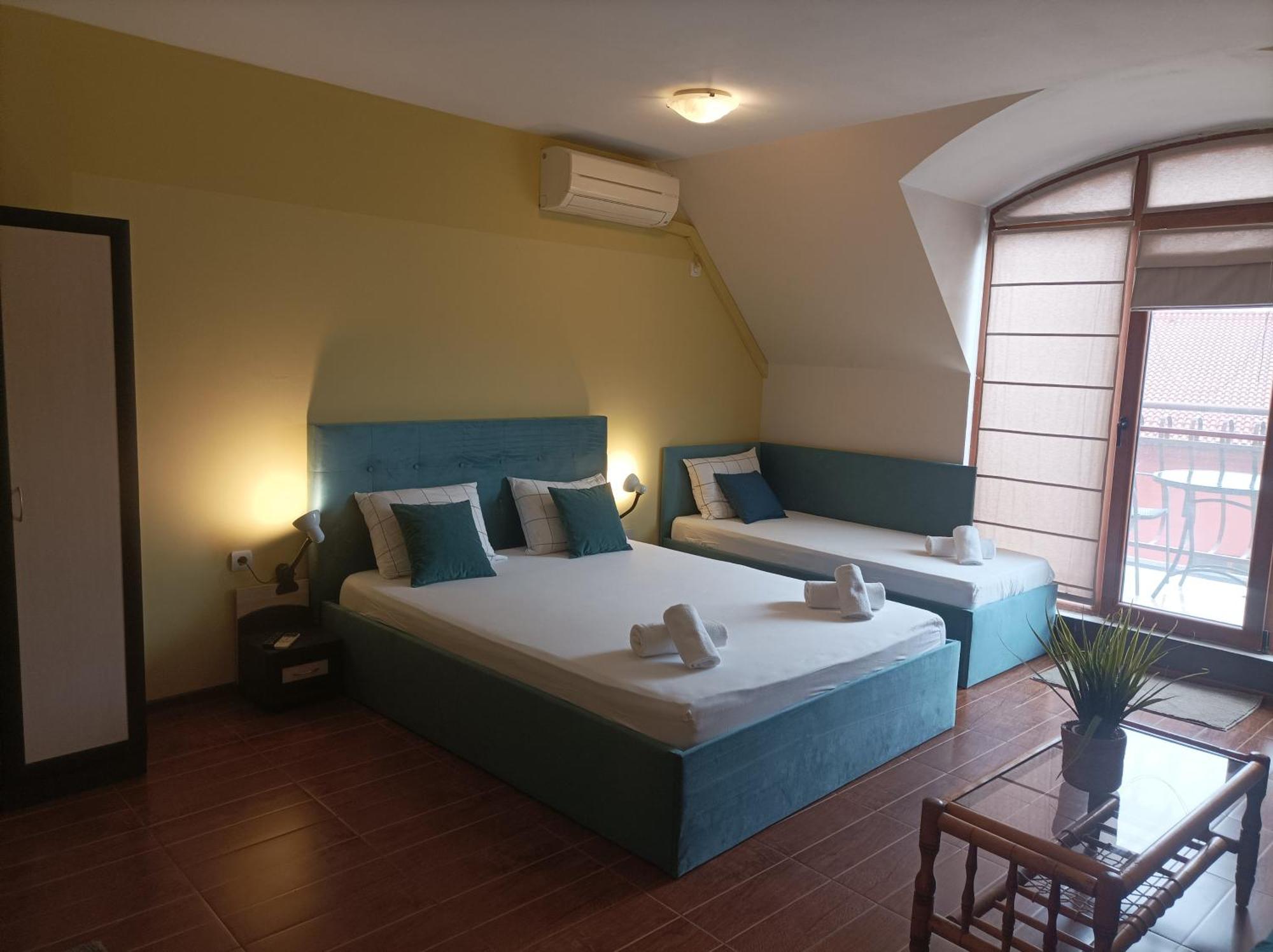 Cosy Apartments And Spectacular Rooms Fotiadis Veliko Tărnovo Exteriör bild