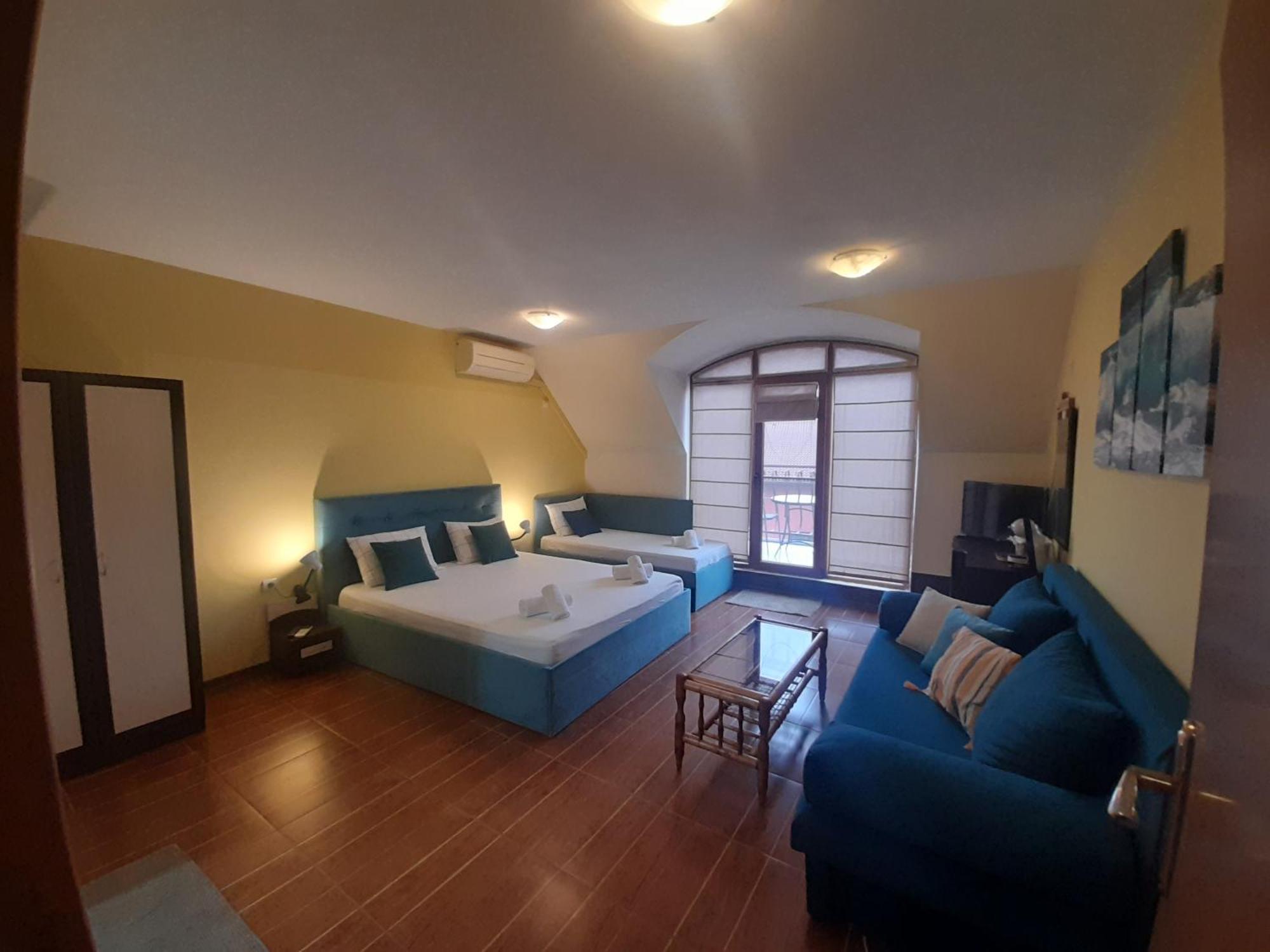 Cosy Apartments And Spectacular Rooms Fotiadis Veliko Tărnovo Exteriör bild